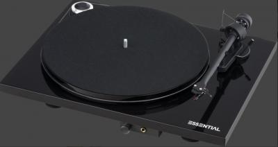 Pro-Ject Essential III HP PIANO + OM10