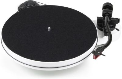 Pro-Ject RPM 1 Carbon white + 2M Red
